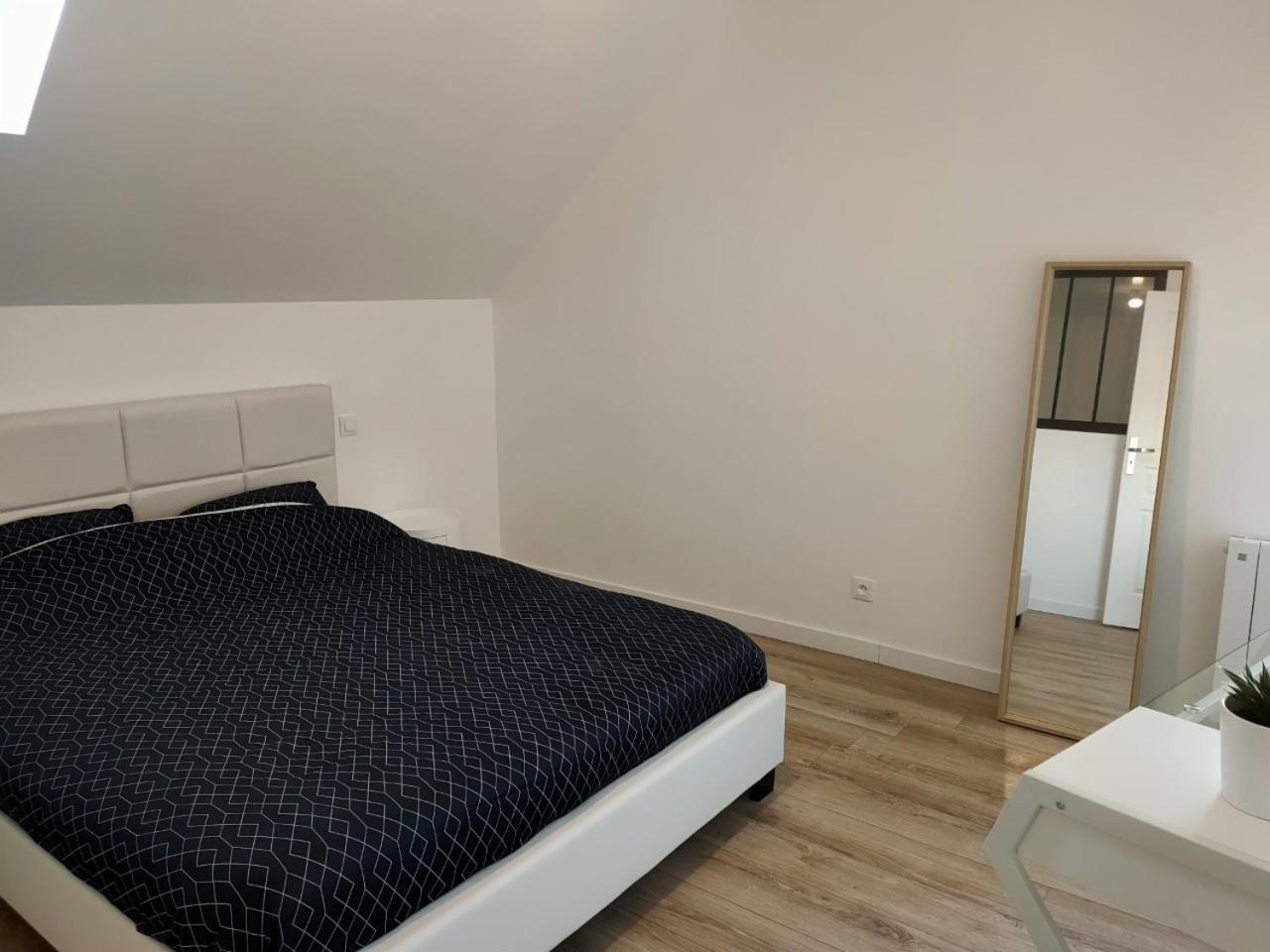 Le125 Vila Saultain Quarto foto